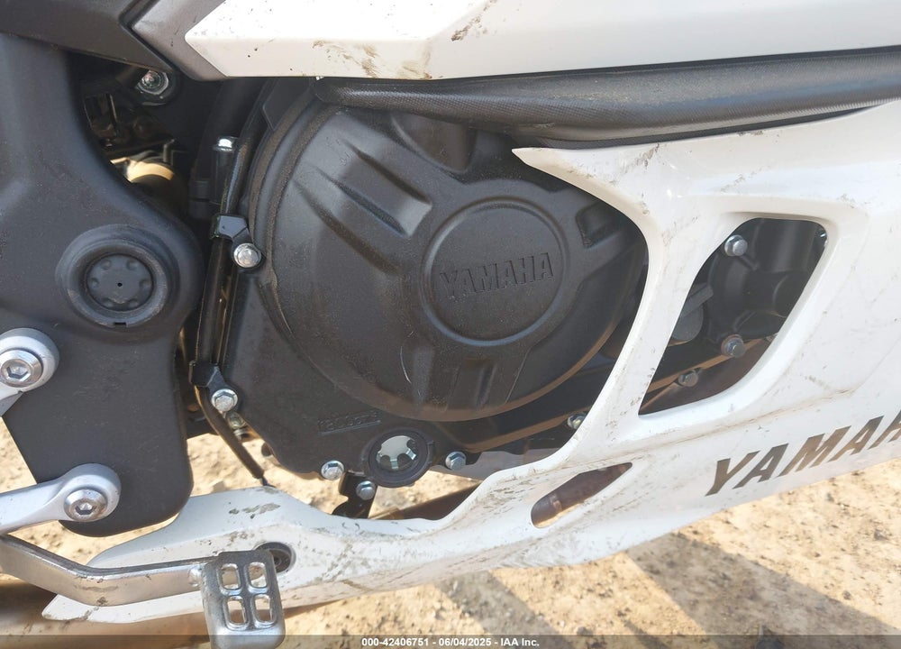 2024 YAMAHA YZFR3 A VIN: MH3RH18Y3RK017216