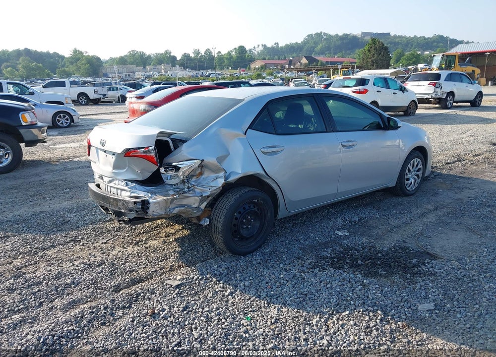 2018 TOYOTA COROLLA LE VIN: 2T1BURHE0JC117814