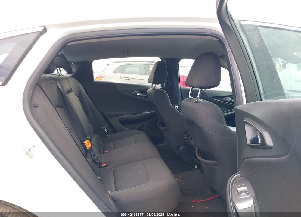 2018 CHEVROLET MALIBU LT VIN: 1G1ZD5ST5JF179174