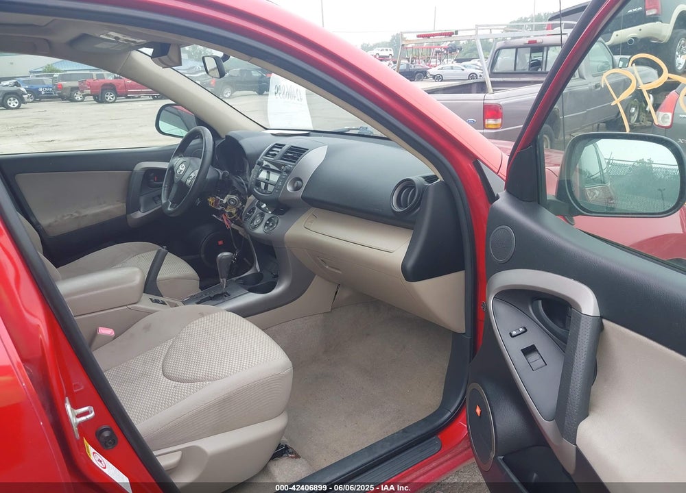 2008 TOYOTA RAV4 VIN: JTMBD31V886063056