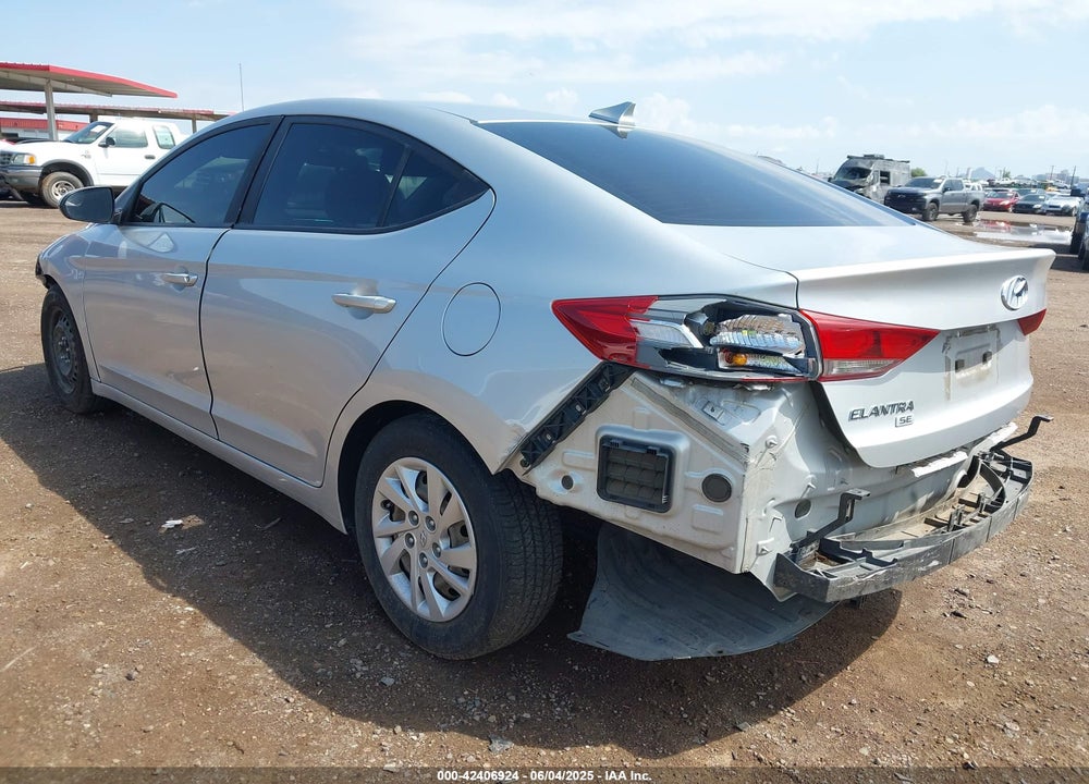 2017 HYUNDAI ELANTRA VIN: 5NPD74LF1HH203921
