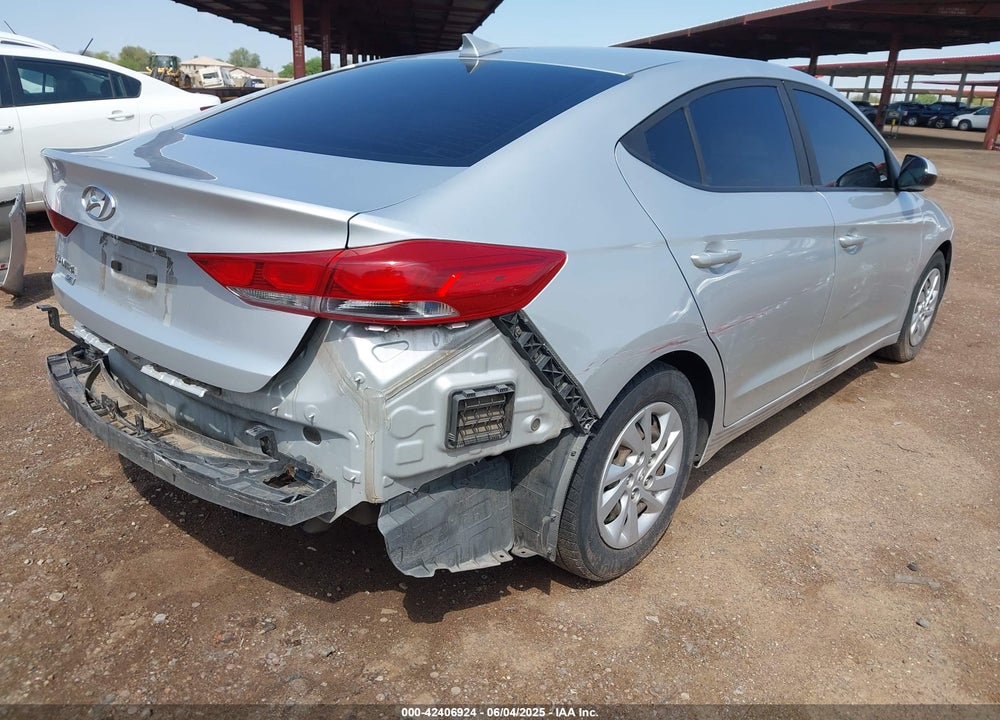 2017 HYUNDAI ELANTRA VIN: 5NPD74LF1HH203921