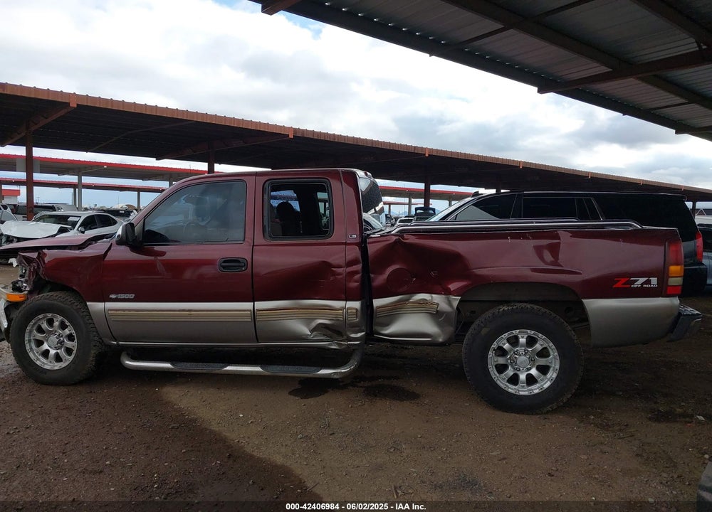 2000 CHEVROLET SILVERADO 1500 LS VIN: 2GCEK19T8Y1395757