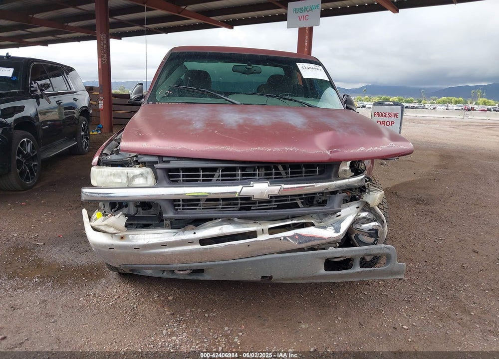 2000 CHEVROLET SILVERADO 1500 LS VIN: 2GCEK19T8Y1395757