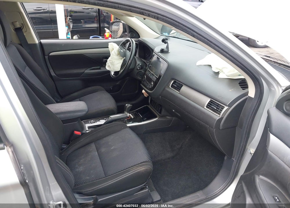 2018 MITSUBISHI OUTLANDER SE VIN: JA4AD3A34JZ016163