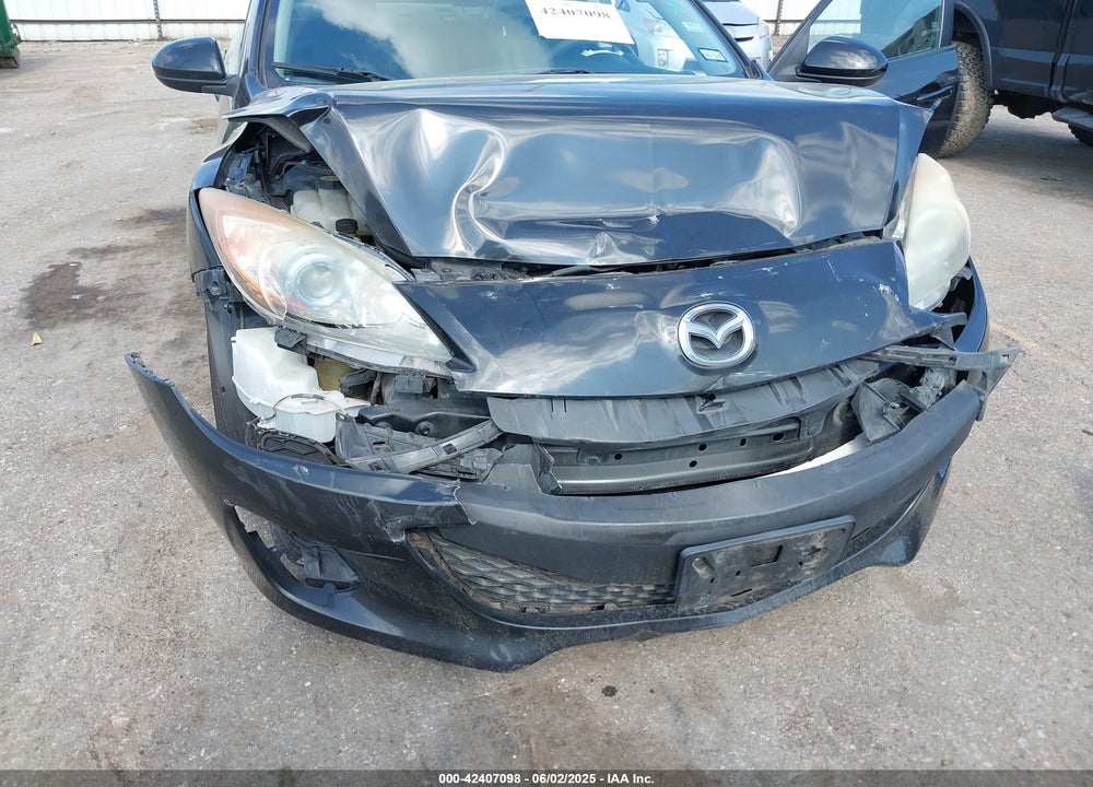 2013 MAZDA 3 VIN: JM1BL1U7XD1751832