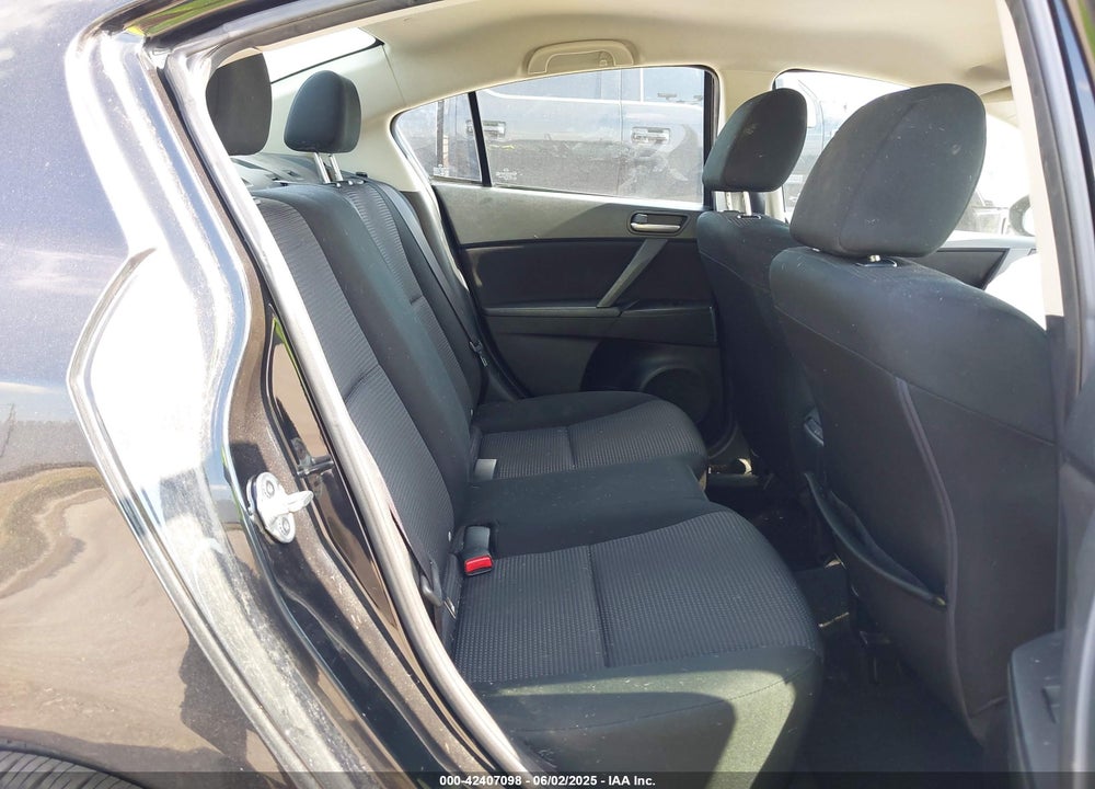2013 MAZDA 3 VIN: JM1BL1U7XD1751832