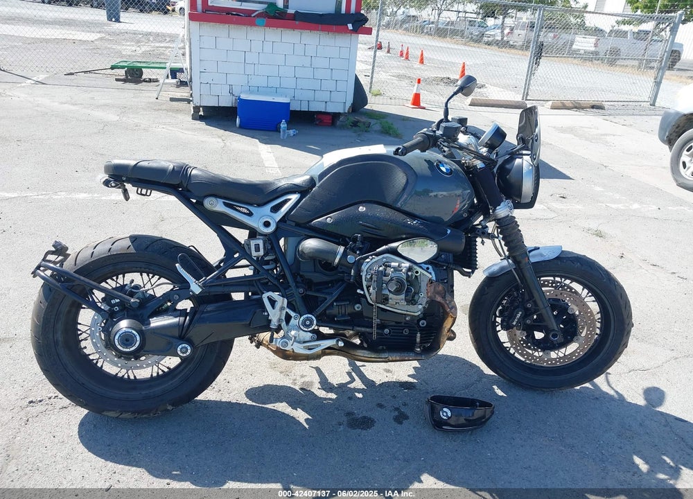 2017 BMW R NINE T PURE VIN: WB10J1305HZ731607