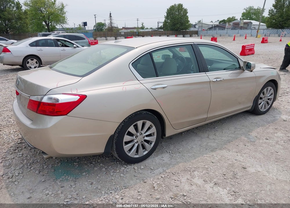 2014 HONDA ACCORD VIN: 1HGCR2F85EA092964