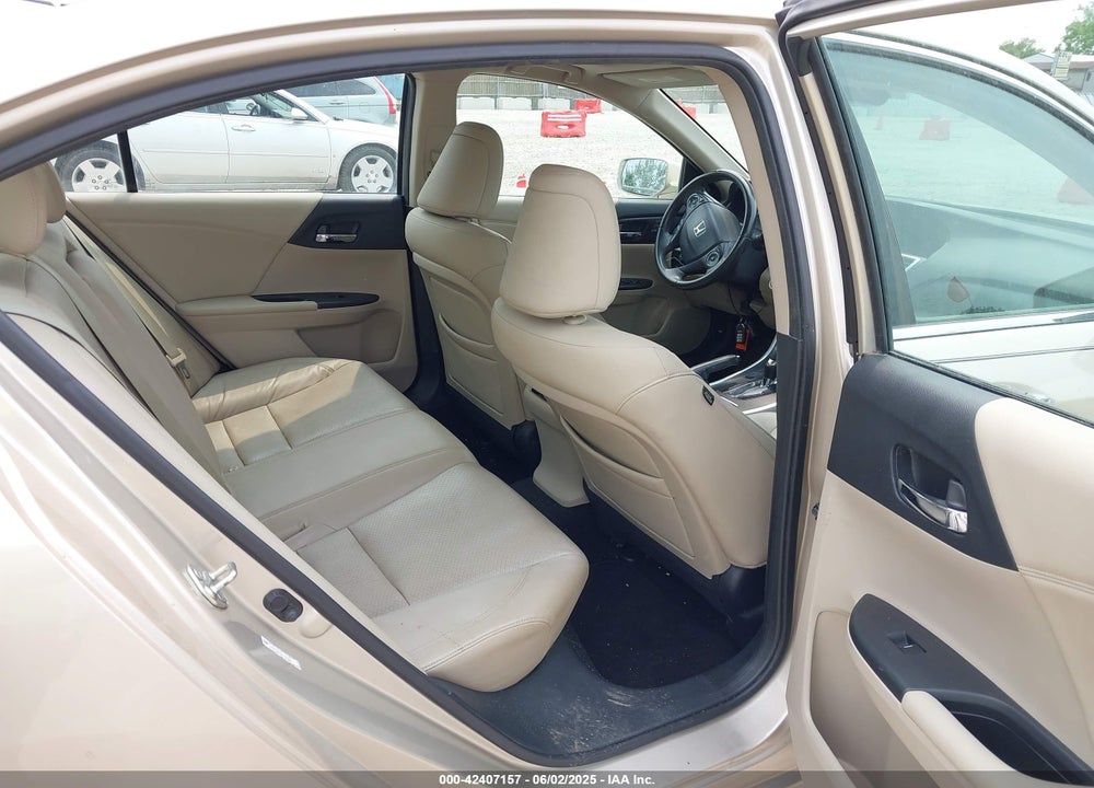 2014 HONDA ACCORD VIN: 1HGCR2F85EA092964