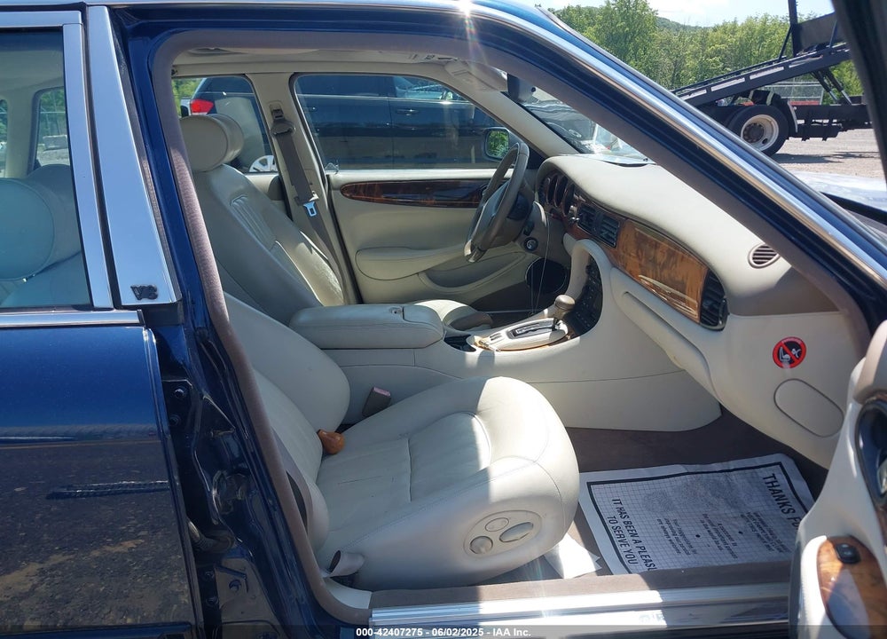 2000 JAGUAR XJ8 VIN: SAJDA14C6YLF15351