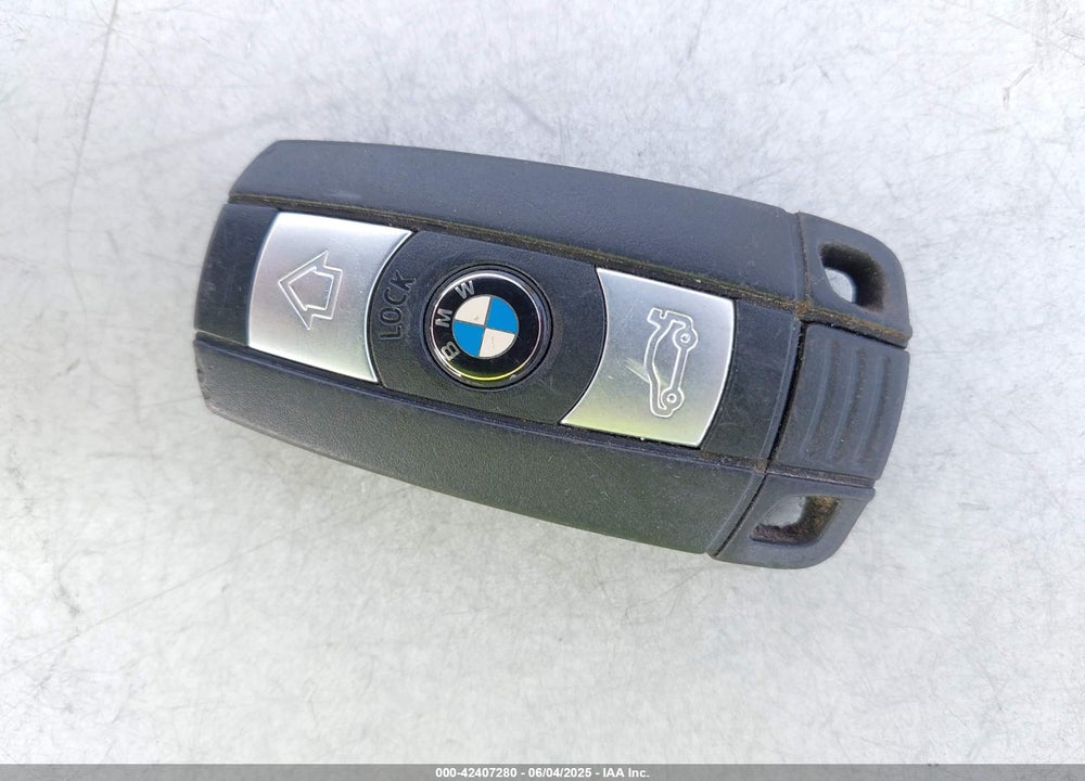 2007 BMW 328 VIN: WBAVA33597PV66894
