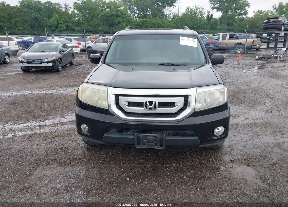 2011 HONDA PILOT VIN: 5FNYF4H99BB091883