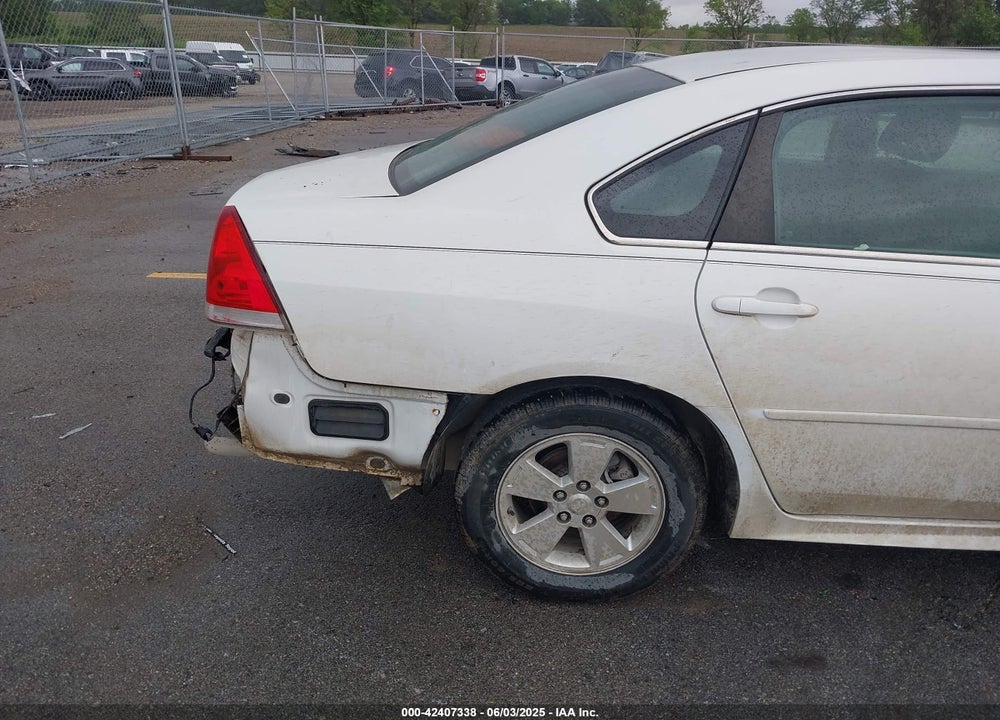 2011 CHEVROLET IMPALA LT VIN: 2G1WG5EK1B1137123