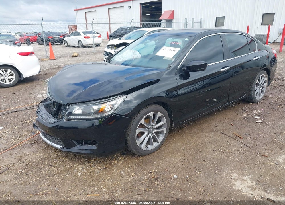 2014 HONDA ACCORD VIN: 1HGCR2F52EA000568