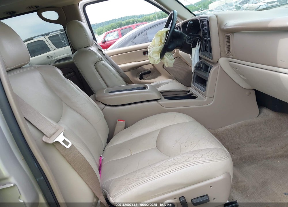 2004 CHEVROLET TAHOE LT VIN: 1GNEC13Z54R261632