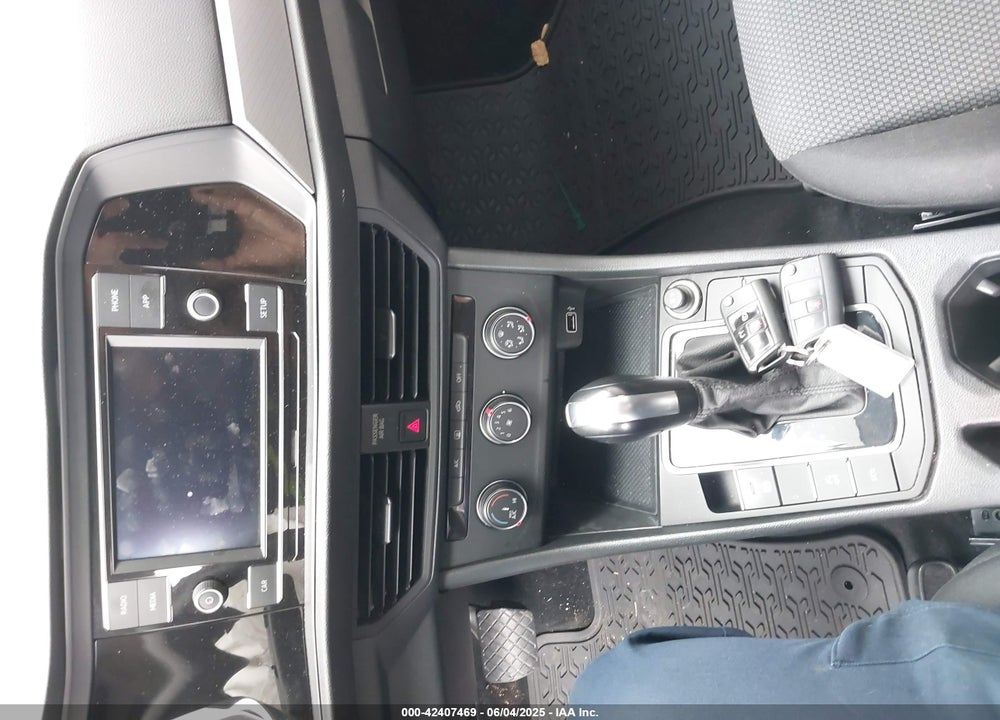 2019 VOLKSWAGEN JETTA VIN: 3VWC57BU8KM073511