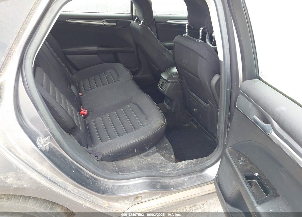 2013 FORD FUSION SE VIN: 3FA6P0HRXDR370327