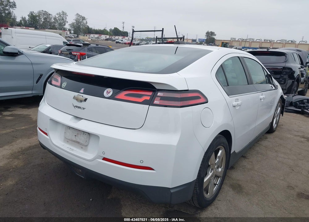 2015 CHEVROLET VOLT VIN: 1G1RB6E47FU122204