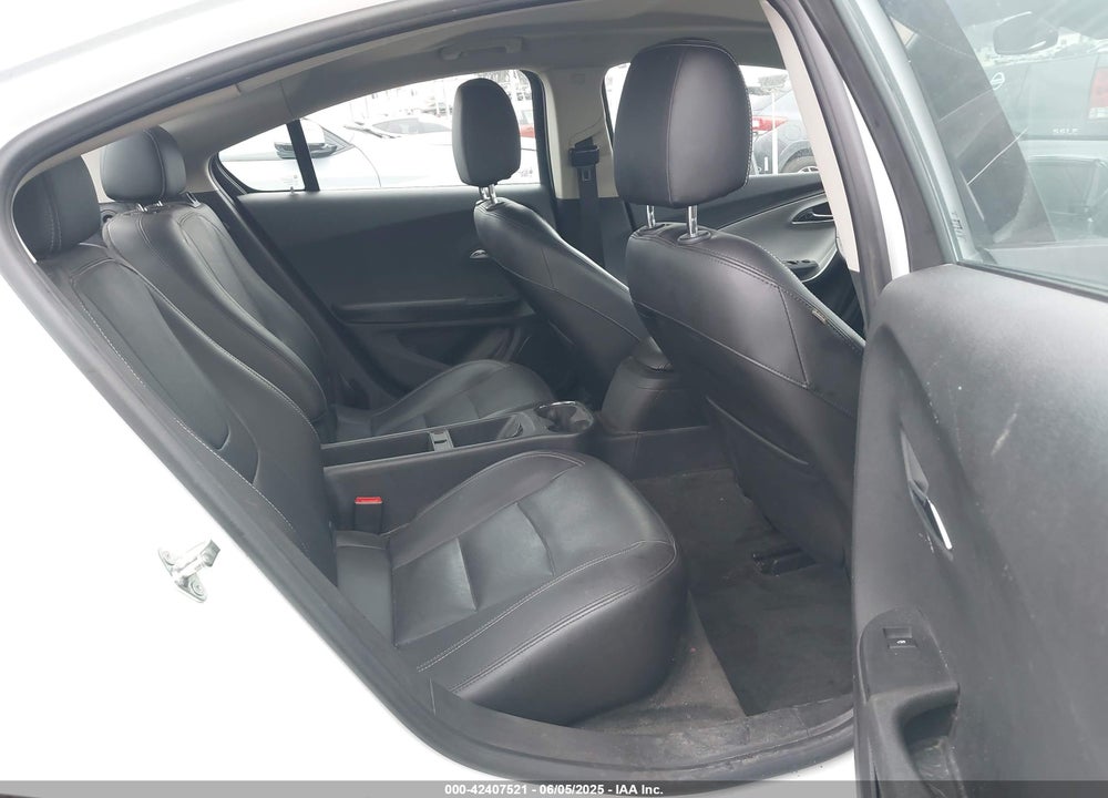 2015 CHEVROLET VOLT VIN: 1G1RB6E47FU122204