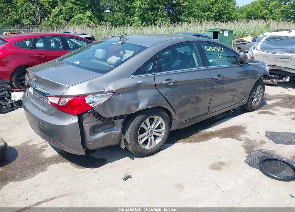 2011 HYUNDAI SONATA VIN: 5NPEB4AC0BH023364