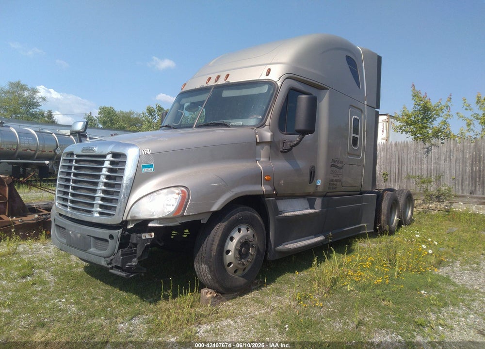 2015 FREIGHTLINER CASCADIA 125 VIN: 3AKJGLBG4FSGB6136
