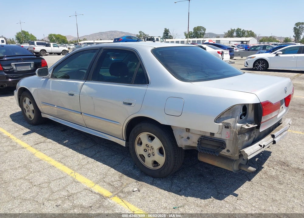 2001 HONDA ACCORD 3.0 EX VIN: 1HGCG16581A064253