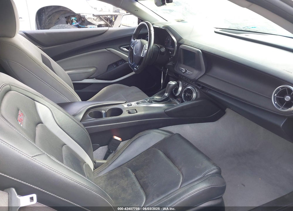 2016 CHEVROLET CAMARO VIN: 1G1FB1RX6G0157609