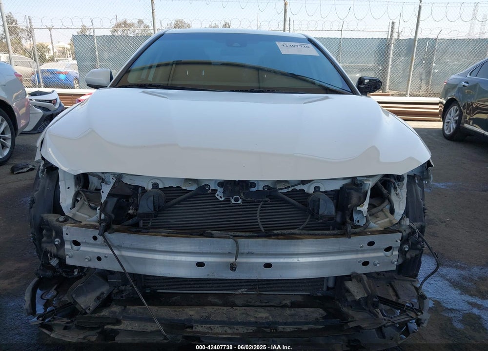2019 TOYOTA CAMRY SE VIN: 4T1B11HK8KU747368