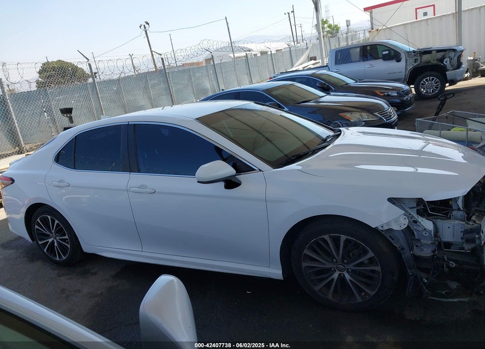 2019 TOYOTA CAMRY SE VIN: 4T1B11HK8KU747368