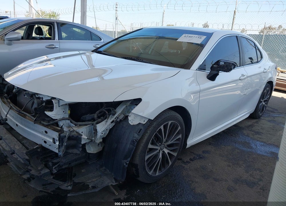 2019 TOYOTA CAMRY SE VIN: 4T1B11HK8KU747368