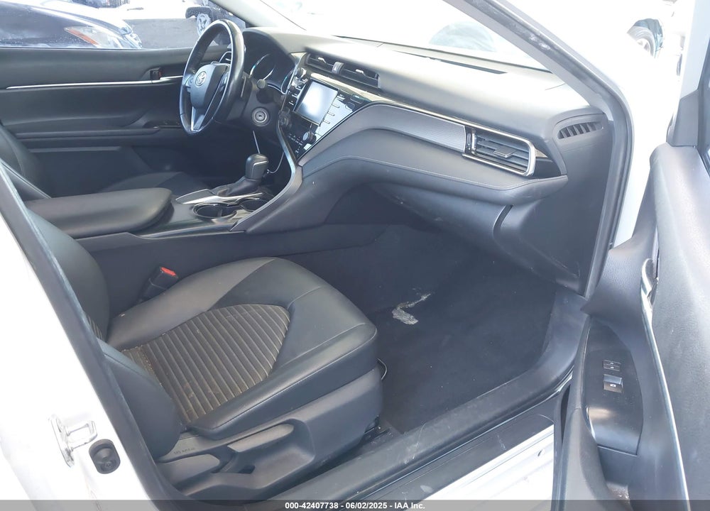 2019 TOYOTA CAMRY SE VIN: 4T1B11HK8KU747368