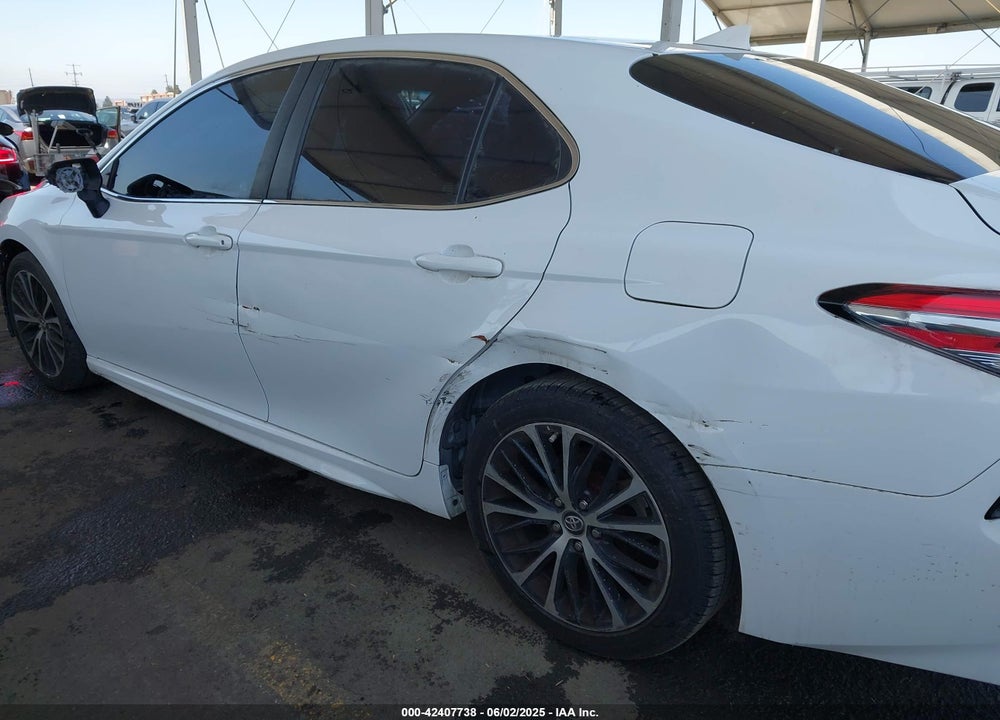 2019 TOYOTA CAMRY SE VIN: 4T1B11HK8KU747368