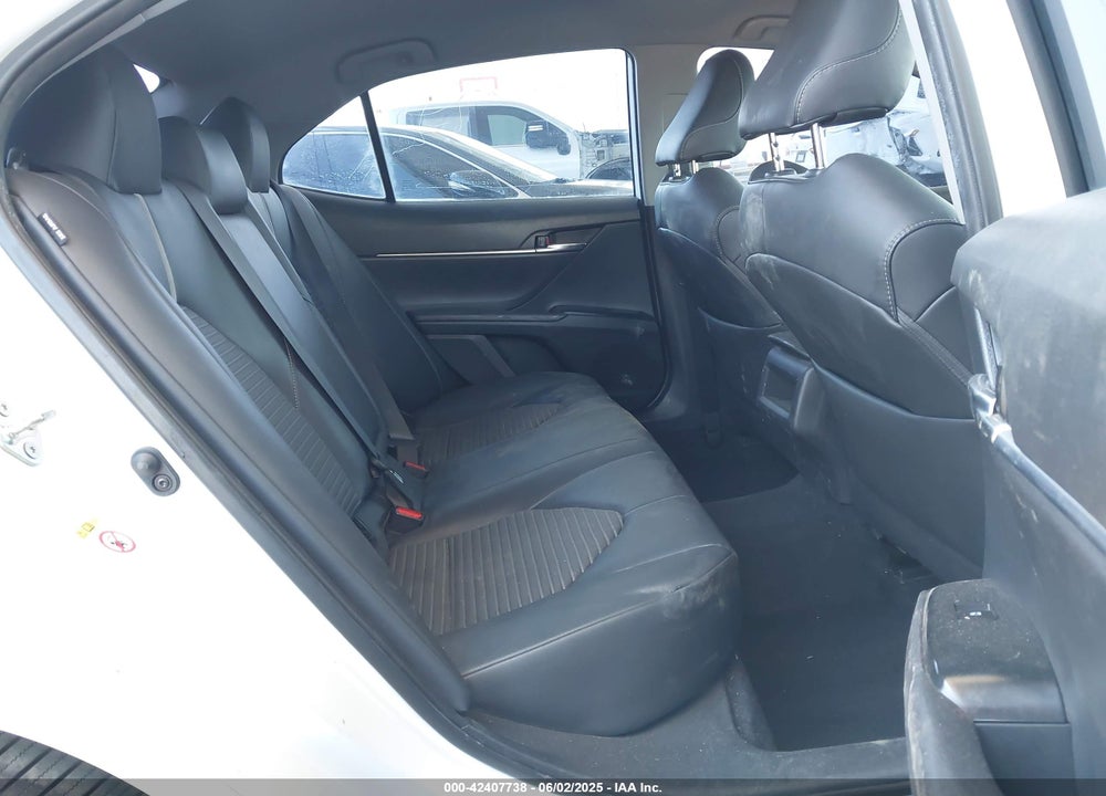 2019 TOYOTA CAMRY SE VIN: 4T1B11HK8KU747368