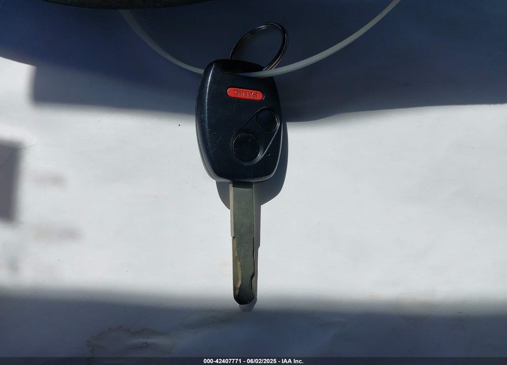 2009 HONDA CIVIC LX VIN: 1HGFA16529L012938