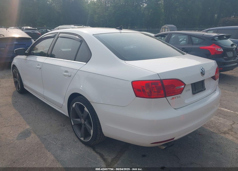2014 VOLKSWAGEN JETTA 1.8T SE VIN: 3VWD17AJ6EM368926