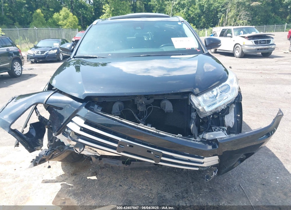 2017 TOYOTA HIGHLANDER XLE VIN: 5TDKZRFHXHS509618