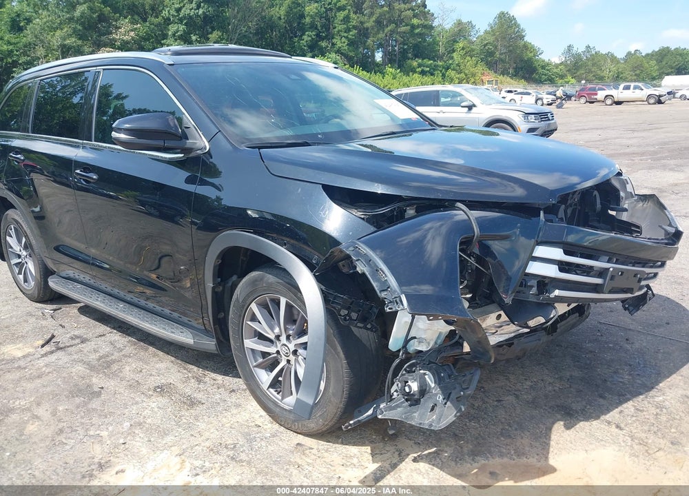 2017 TOYOTA HIGHLANDER XLE VIN: 5TDKZRFHXHS509618
