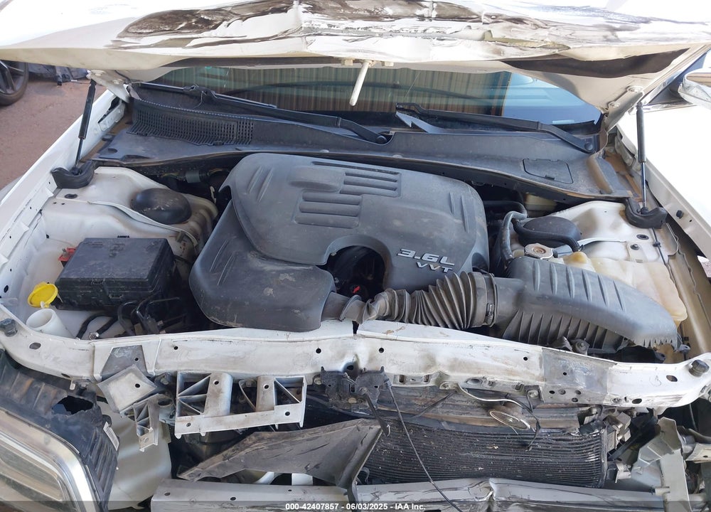 2014 CHRYSLER 300 VIN: 2C3CCAAG2EH121738