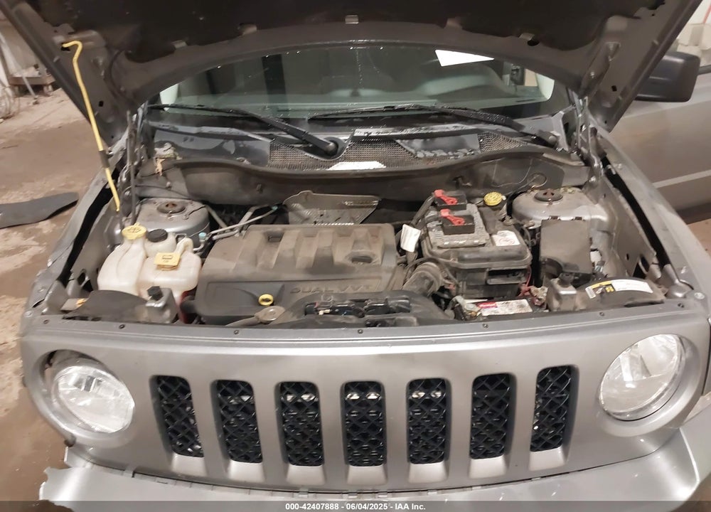 2016 JEEP PATRIOT VIN: 1C4NJRFB0GD581213