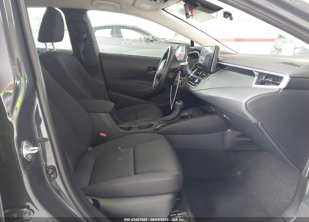 2024 TOYOTA COROLLA LE VIN: 5YFB4MDE3RP124082
