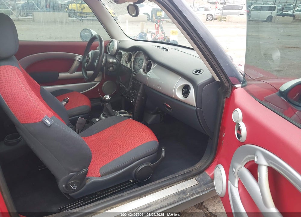2003 MINI COOPER VIN: WMWRC33423TE14480