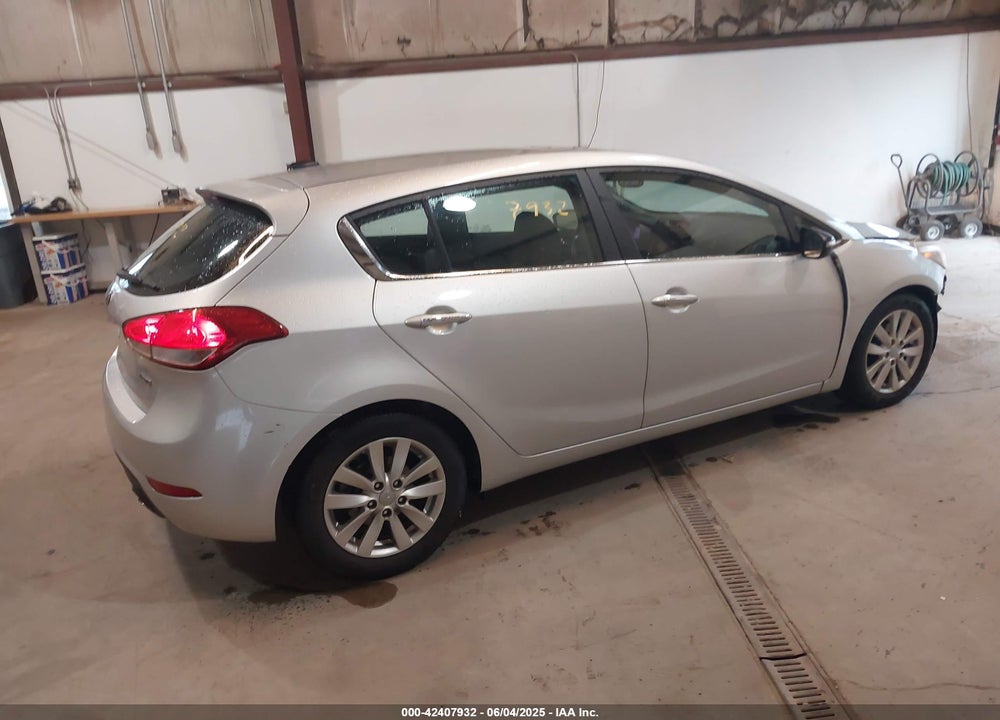 2015 KIA FORTE VIN: KNAFX5A8XF5335010