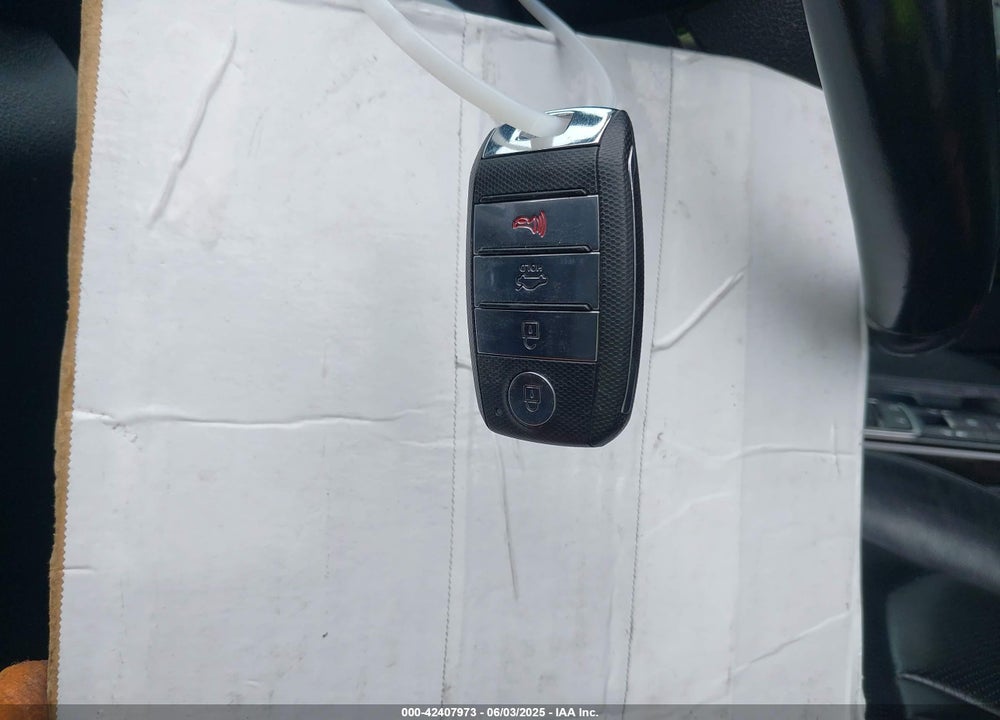 2019 KIA OPTIMA VIN: 5XXGU4L11KG337387