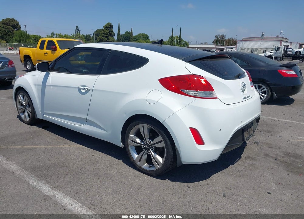 2013 HYUNDAI VELOSTER VIN: KMHTC6AD8DU174885