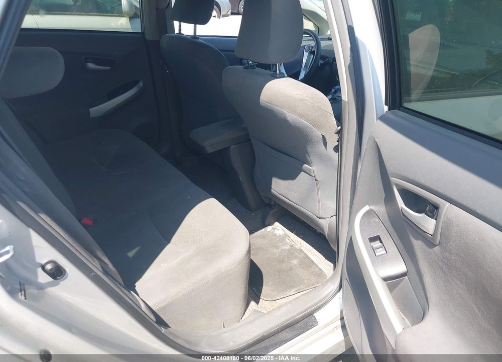 2011 TOYOTA PRIUS TWO VIN: JTDKN3DU9B0272428