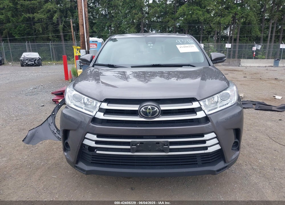 2017 TOYOTA HIGHLANDER LE VIN: 5TDBZRFH8HS429346