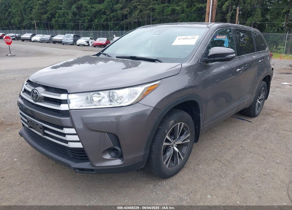 2017 TOYOTA HIGHLANDER LE VIN: 5TDBZRFH8HS429346