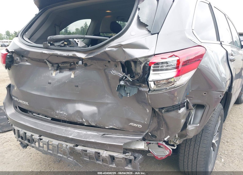 2017 TOYOTA HIGHLANDER LE VIN: 5TDBZRFH8HS429346