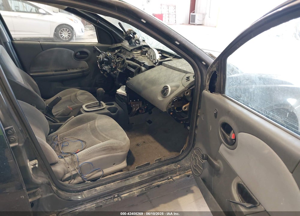 2004 SATURN ION 3 VIN: 1G8AL52F64Z226811